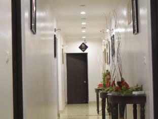 21 Milestone Hotel & Resort New Delhi Buitenkant foto